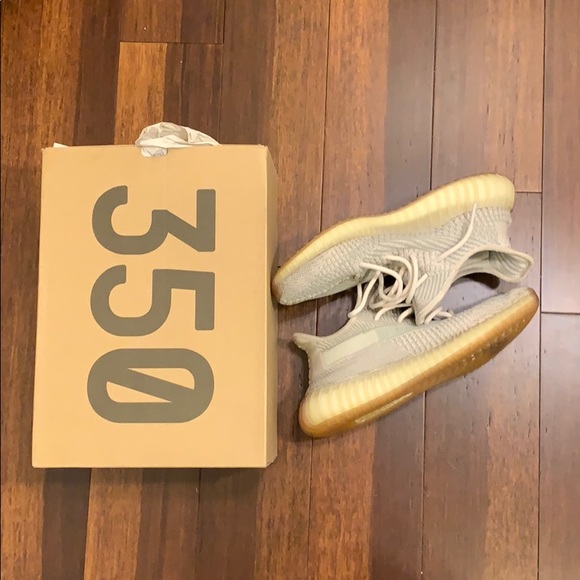Yeezy Boost 350 V2 ‘Citrin Non Reflective’ - Picture 1 of 10